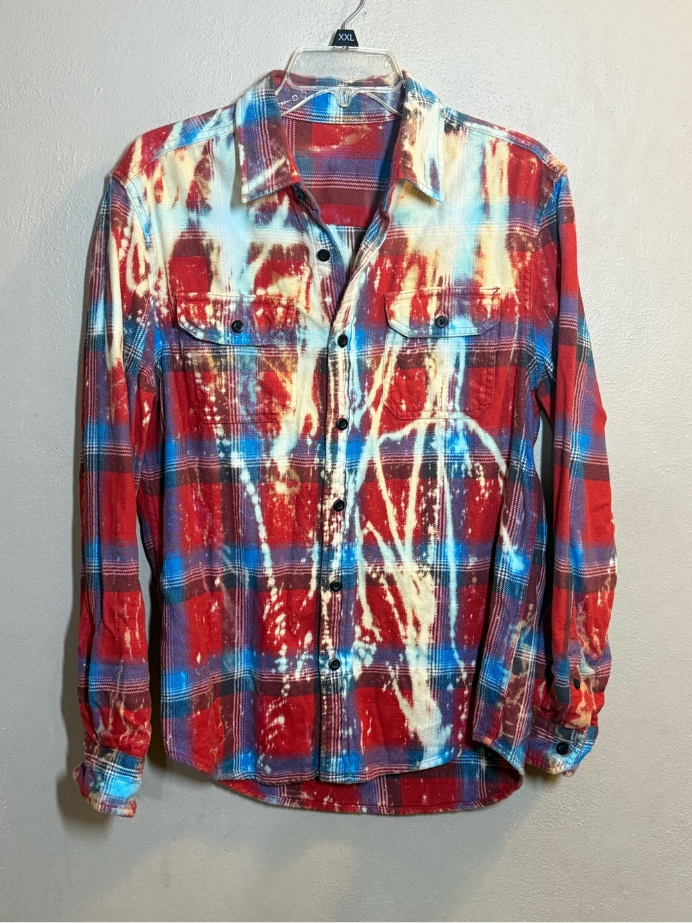 Men's American Eagle Outfitters Bleach Dye Plaid Flannel Button-Down sz Med